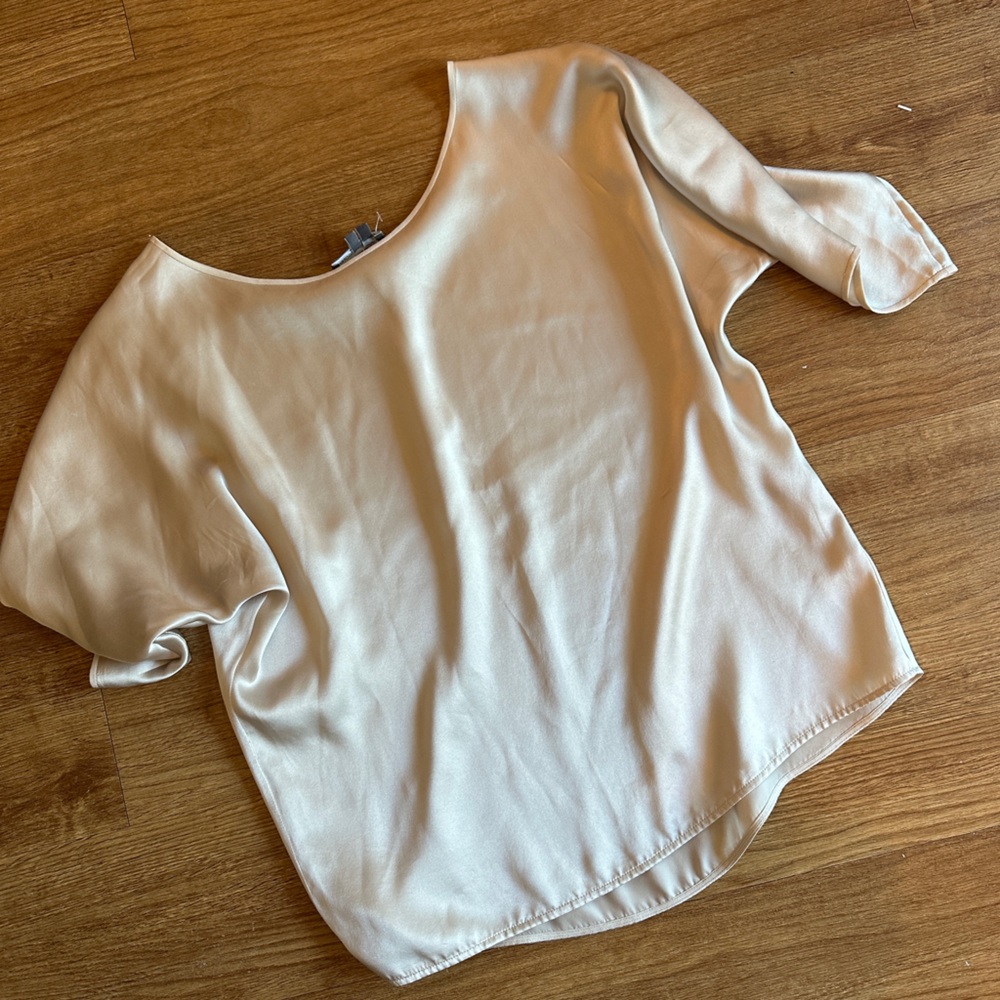 Vince Silk Batwing Sleeve Cream Blouse